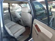 ✅ 2007 Ford Explorer Eddie Bauer • VIN: 1FMEU74E07UA53725 • Lot: 43582497. Wystawiony na IAAI z przebiegiem 164 135 mil. Bezpłatny archiwum sprzedaży aukcyjnych z USA i szczegółowy raport historii pojazdu na DreamBid. Zdjęcie 8.