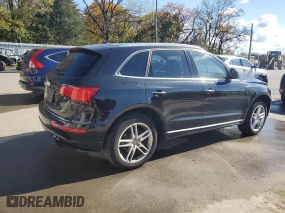 ✅ 2015 Audi Q5 Premium Plus • VIN: WA1LFAFP9FA097136 • Лот: 89661745. Опубликован ранее на Copart с пробегом 89 390 миль. Бесплатный доступ к архиву аукционных продаж из США и подробный отчёт об истории автомобиля на DreamBid. Изображение 3.