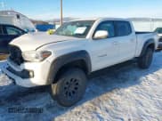 ✅ 2021 Toyota Tacoma SR5 • VIN: 3TMDZ5BN6MM105593 • Lot: 41424096. Wystawiony na IAAI z przebiegiem 39 215 mil. Bezpłatny archiwum sprzedaży aukcyjnych z USA i szczegółowy raport historii pojazdu na DreamBid. Zdjęcie 18.