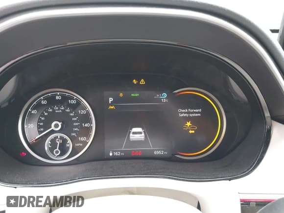 ✅ 2024 Genesis GV70 Advanced • VIN: 5NMMCET17RH002187 • Lot: 43432956. Listed on IAAI with 6,952 mi. Free auction sales archive from the USA and detailed vehicle history report at DreamBid. Image 7.