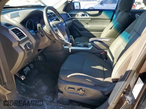 ✅ 2013 Ford Explorer XLT • VIN: 1FM5K7D8XDGB88902 • Lot: 90277925. Wystawiony na Copart z przebiegiem 240 396 mil. Bezpłatny archiwum sprzedaży aukcyjnych z USA i szczegółowy raport historii pojazdu na DreamBid. Zdjęcie 7.