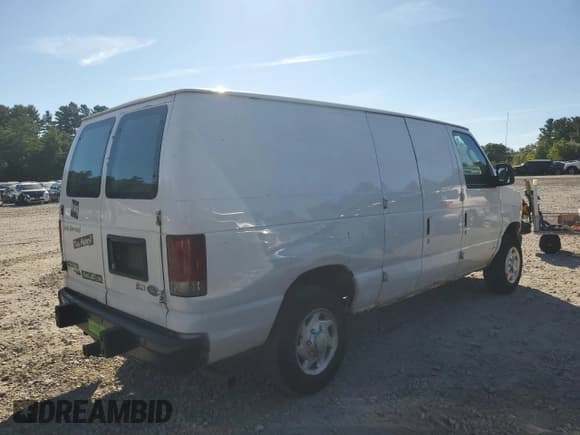 ✅ 2011 Ford Econoline Cargo Commercial • VIN: 1FTNE1EW1BDB08388 • Lot: 70249325. Listed on Copart with 371,763 mi. Free auction sales archive from the USA and detailed vehicle history report at DreamBid. Image 3.