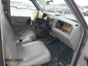 ✅ 2000 Ford Ranger XLT • VIN: 1FTYR10X9YPA39183 • Lot: 42308896. Listed on IAAI with 180,935 mi. Free auction sales archive from the USA and detailed vehicle history report at DreamBid. Image 5.