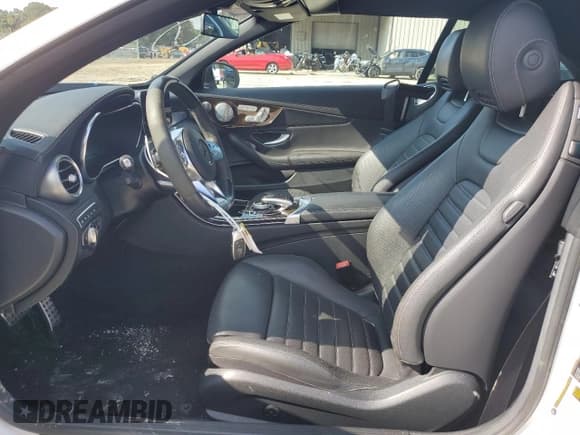 ✅ 2019 Mercedes-Benz C 43 AMG • VIN: WDDWK6EB0KF783375 • Лот: 64953165. Опубликован ранее на Copart с пробегом 35 205 миль. Бесплатный доступ к архиву аукционных продаж из США и подробный отчёт об истории автомобиля на DreamBid. Изображение 7.