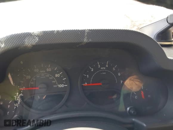 ✅ 2008 Jeep Wrangler Unlimited X • VIN: 1J4GA39148L595125 • Lot: 42617725. Wystawiony na IAAI z przebiegiem Nie podano. Bezpłatny archiwum sprzedaży aukcyjnych z USA i szczegółowy raport historii pojazdu na DreamBid. Zdjęcie 7.