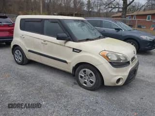 ✅ 2012 Kia Soul • VIN: KNDJT2A58C7417637 • Lot: 43804029. Wystawiony na IAAI z przebiegiem 204 907 mil. Bezpłatny archiwum sprzedaży aukcyjnych z USA i szczegółowy raport historii pojazdu na DreamBid. Zdjęcie 1.