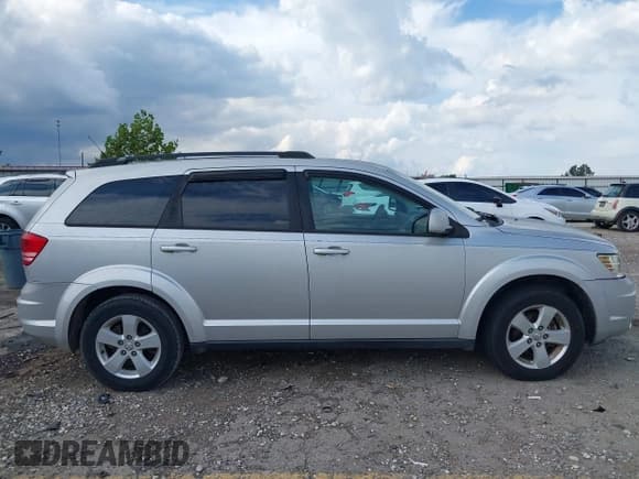 ✅ 2010 Dodge Journey SXT • VIN: 3D4PG5FV0AT140129 • Лот: 43342836. Опубликован ранее на IAAI с пробегом 121 549 миль. Бесплатный доступ к архиву аукционных продаж из США и подробный отчёт об истории автомобиля на DreamBid. Изображение 13.