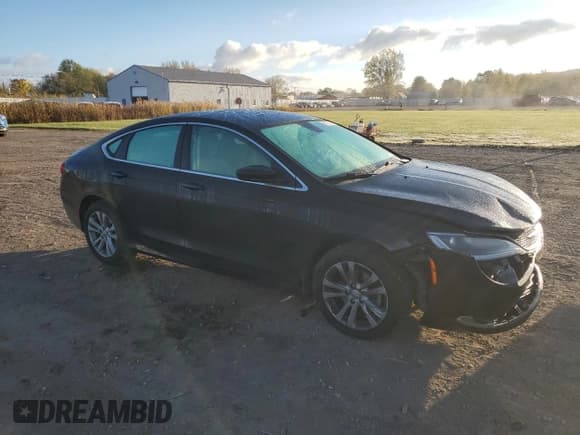 ✅ 2015 Chrysler 200 Limited • VIN: 1C3CCCAB0FN590951 • Lot: 86525995. Wystawiony na Copart z przebiegiem 108 346 mil. Bezpłatny archiwum sprzedaży aukcyjnych z USA i szczegółowy raport historii pojazdu na DreamBid. Zdjęcie 4.
