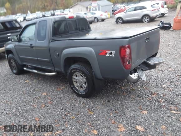 ✅ 2008 Chevrolet Colorado 2LT • VIN: 1GCDT49E688213966 • Lot: 43567948. Wystawiony na IAAI z przebiegiem 88 289 mil. Bezpłatny archiwum sprzedaży aukcyjnych z USA i szczegółowy raport historii pojazdu na DreamBid. Zdjęcie 3.