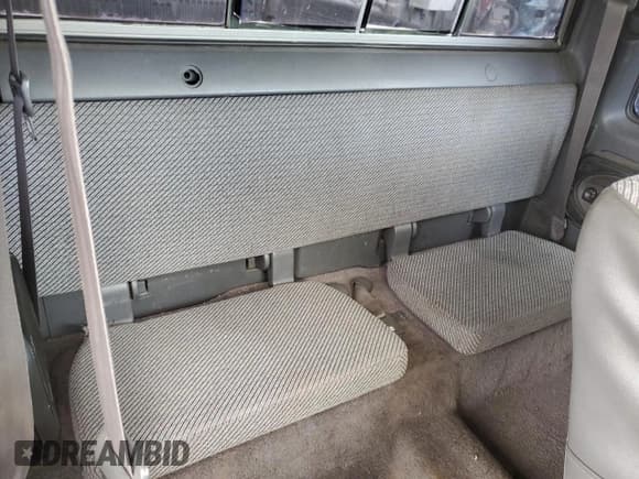 ✅ 1994 Toyota Pickup DX • VIN: JT4RN93P9R5094787 • Lot: 51135935. Wystawiony na Copart z przebiegiem 198 222 mil. Bezpłatny archiwum sprzedaży aukcyjnych z USA i szczegółowy raport historii pojazdu na DreamBid. Zdjęcie 10.