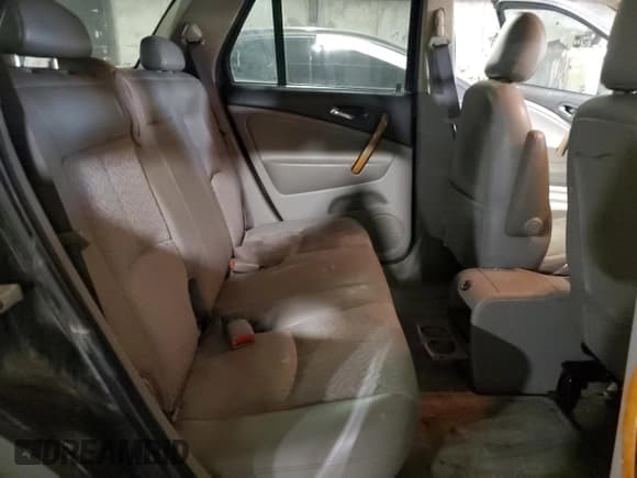 ✅ 2006 Saturn VUE • VIN: 5GZCZ63406S845673 • Lot: 42441155. Wystawiony na Copart z przebiegiem 204 236 mil. Bezpłatny archiwum sprzedaży aukcyjnych z USA i szczegółowy raport historii pojazdu na DreamBid. Zdjęcie 11.