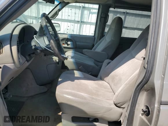 ✅ 2003 GMC Safari • VIN: 1GKDM19X13B501441 • Lot: 61759245. Listed on Copart with Not provided. Free auction sales archive from the USA and detailed vehicle history report at DreamBid. Image 7.