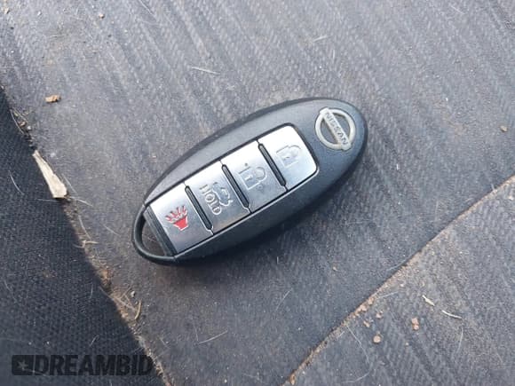 ✅ 2014 Nissan Sentra SV • VIN: 1N4AB7AP6EN850041 • Лот: 40311001. Опубликован ранее на IAAI с пробегом 75 774 миль. Бесплатный доступ к архиву аукционных продаж из США и подробный отчёт об истории автомобиля на DreamBid. Изображение 11.