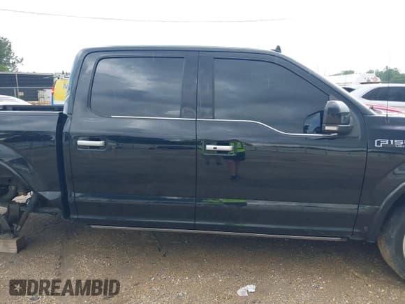 ✅ 2019 Ford F-150 Limited • VIN: 1FTEW1EGXKFB15513 • Лот: 42091843. Опубликован ранее на IAAI с пробегом 68 845 миль. Бесплатный доступ к архиву аукционных продаж из США и подробный отчёт об истории автомобиля на DreamBid. Изображение 13.