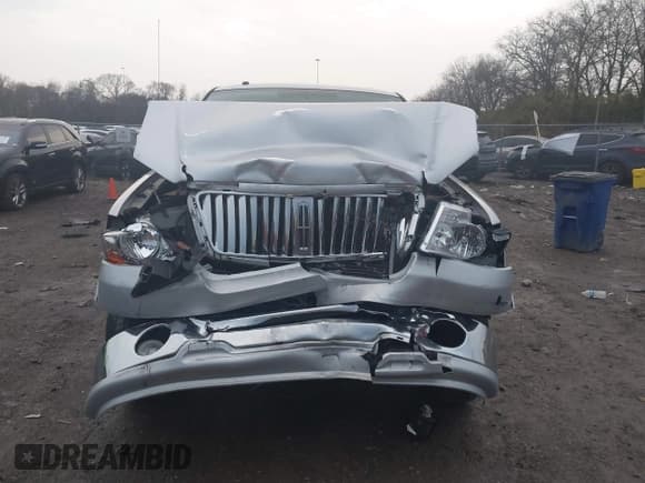 ✅ 2006 Lincoln Mark LT • VIN: 5LTPW18586FJ19694 • Lot: 43745329. Listed on IAAI with 214,817 mi. Free auction sales archive from the USA and detailed vehicle history report at DreamBid. Image 12.