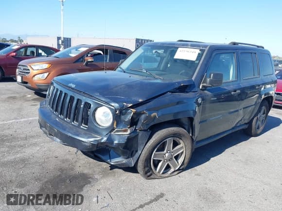 ✅ 2007 Jeep Patriot Sport • VIN: 1J8FF28W87D294692 • Lot: 42236349. Listed on IAAI with 127,859 mi. Free auction sales archive from the USA and detailed vehicle history report at DreamBid. Image 17.