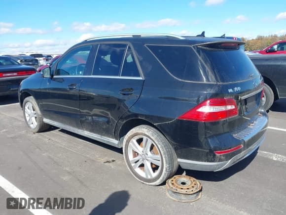 ✅ 2015 Mercedes-Benz M 350 • VIN: 4JGDA5HB3FA569599 • Лот: 43586415. Опубликован ранее на IAAI с пробегом 198 217 миль. Бесплатный доступ к архиву аукционных продаж из США и подробный отчёт об истории автомобиля на DreamBid. Изображение 3.