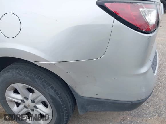 ✅ 2015 Chevrolet Traverse LS • VIN: 1GNKRFKD8FJ314894 • Lot: 42832707. Wystawiony na IAAI z przebiegiem 147 106 mil. Bezpłatny archiwum sprzedaży aukcyjnych z USA i szczegółowy raport historii pojazdu na DreamBid. Zdjęcie 12.