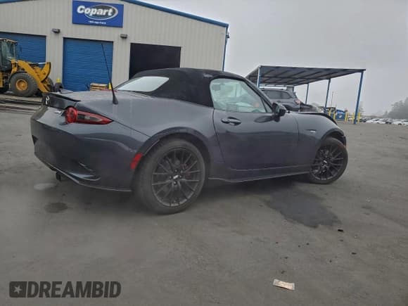 ✅ 2017 Mazda MX-5 Miata Club • VIN: JM1NDAC7XH0123762 • Лот: 96135105. Опубликован ранее на Copart с пробегом 85 489 миль. Бесплатный доступ к архиву аукционных продаж из США и подробный отчёт об истории автомобиля на DreamBid. Изображение 3.
