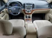 ✅ 2008 Hyundai Santa Fe SE • VIN: 5NMSH73EX8H179614 • Lot: 47790235. Wystawiony na Copart z przebiegiem 131 000 mil. Bezpłatny archiwum sprzedaży aukcyjnych z USA i szczegółowy raport historii pojazdu na DreamBid. Zdjęcie 8.