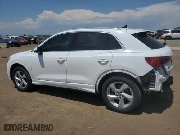 ✅ 2019 Audi Q3 Premium • VIN: WA1AECF37K1078226 • Lot: 60781465. Wystawiony na Copart z przebiegiem 111 580 mil. Bezpłatny archiwum sprzedaży aukcyjnych z USA i szczegółowy raport historii pojazdu na DreamBid. Zdjęcie 2.