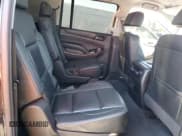 ✅ 2020 Chevrolet Suburban LT • VIN: 1GNSCHKC4LR221954 • Lot: 74828644. Wystawiony na Copart z przebiegiem 163 028 mil. Bezpłatny archiwum sprzedaży aukcyjnych z USA i szczegółowy raport historii pojazdu na DreamBid. Zdjęcie 11.