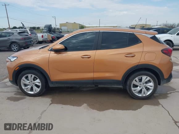 ✅ 2025 Buick Encore GX Preferred • VIN: KL4AMBSP6SB078749 • Lot: 42928526. Listed on IAAI with 13,396 mi. Free auction sales archive from the USA and detailed vehicle history report at DreamBid. Image 14.
