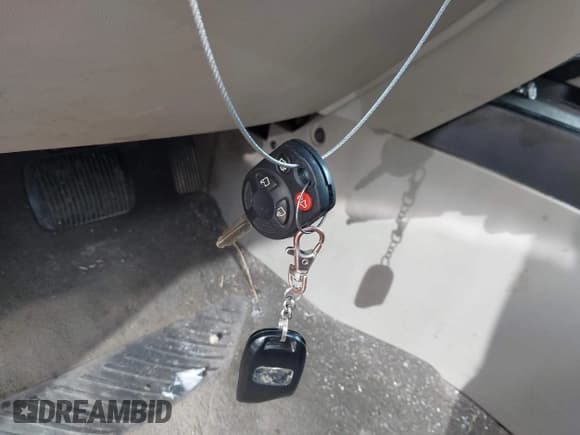 ✅ 2012 Ford Escape XLS • VIN: 1FMCU9C79CKC56110 • Lot: 42618886. Listed on IAAI with 189,520 mi. Free auction sales archive from the USA and detailed vehicle history report at DreamBid. Image 11.