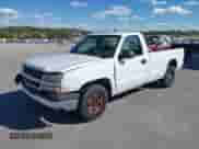 2004 Chevrolet Silverado 1500 Work Truck z VIN 1GCEC14V44Z314647, wystawiony jako IAAI lot #43253243 z przebiegiem Nie podano mil oraz . Historia ofert i sprzedaży dostępna na DreamBid. Obrazek 2.