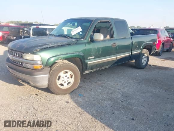 ✅ 2002 Chevrolet Silverado 1500 LT • VIN: 2GCEK19T521300014 • Lot: 43177282. Listed on IAAI with Not provided. Free auction sales archive from the USA and detailed vehicle history report at DreamBid. Image 2.