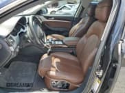 ✅ 2015 Audi A8 • VIN: WAUJGAFD9FN007845 • Lot: 67994865. Wystawiony na Copart z przebiegiem 121 220 mil. Bezpłatny archiwum sprzedaży aukcyjnych z USA i szczegółowy raport historii pojazdu na DreamBid. Zdjęcie 7.