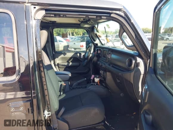 ✅ 2021 Jeep Wrangler Unlimited Sport S • VIN: 1C4HJXDN9MW770876 • Lot: 40630311. Listed on IAAI with 62,235 mi. Free auction sales archive from the USA and detailed vehicle history report at DreamBid. Image 5.