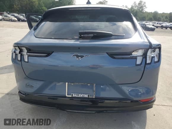 ✅ 2024 Ford Mustang Mach-E Premium • VIN: 3FMTK3R70RMA50914 • Lot: 85752695. Listed on Copart with 19,217 mi. Free auction sales archive from the USA and detailed vehicle history report at DreamBid. Image 6.