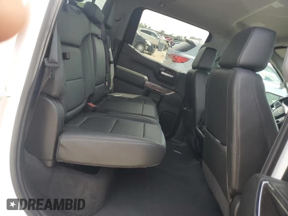 ✅ 2021 Chevrolet Silverado 1500 LTZ • VIN: 1GCUYGET1MZ292801 • Lot: 68841264. Wystawiony na Copart z przebiegiem 37 427 mil. Bezpłatny archiwum sprzedaży aukcyjnych z USA i szczegółowy raport historii pojazdu na DreamBid. Zdjęcie 10.