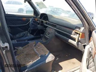 ✅ 1991 Mercedes-Benz 420 SEL • VIN: WDBCA35E4MA580934 • Лот: 42723639. Опубликован ранее на IAAI с пробегом Не указан. Бесплатный доступ к архиву аукционных продаж из США и подробный отчёт об истории автомобиля на DreamBid. Изображение 5.