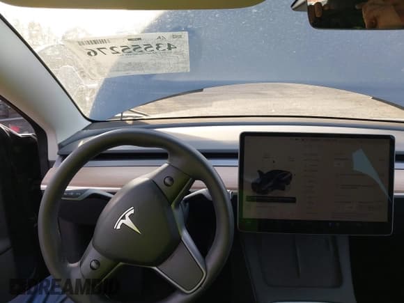 ✅ 2023 Tesla Model 3 • VIN: 5YJ3E1EA7PF470995 • Lot: 43555276. Wystawiony na IAAI z przebiegiem 66 403 mil. Bezpłatny archiwum sprzedaży aukcyjnych z USA i szczegółowy raport historii pojazdu na DreamBid. Zdjęcie 18.