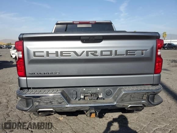 ✅ 2019 Chevrolet Silverado 1500 LT • VIN: 3GCUYDED3KG154410 • Lot: 74264414. Wystawiony na Copart z przebiegiem 101 787 mil. Bezpłatny archiwum sprzedaży aukcyjnych z USA i szczegółowy raport historii pojazdu na DreamBid. Zdjęcie 6.
