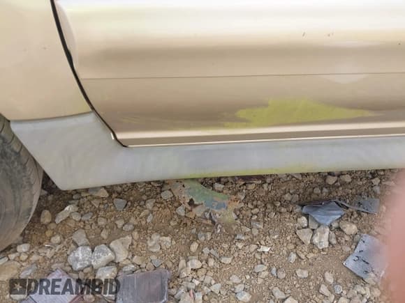 ✅ 2003 Ford Explorer Sport Trac XLS • VIN: 1FMZU67EX3UA09135 • Lot: 43108923. Wystawiony na IAAI z przebiegiem 242 236 mil. Bezpłatny archiwum sprzedaży aukcyjnych z USA i szczegółowy raport historii pojazdu na DreamBid. Zdjęcie 13.