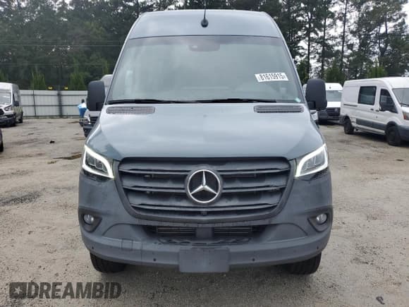 ✅ 2022 Mercedes-Benz Sprinter • VIN: W1Y4EDVY6NT099093 • Лот: 81615915. Опубликован ранее на Copart с пробегом 3 453 миль. Бесплатный доступ к архиву аукционных продаж из США и подробный отчёт об истории автомобиля на DreamBid. Изображение 5.