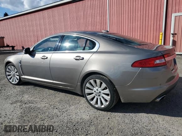 ✅ 2009 Jaguar XF • VIN: SAJXA06B09HR27648 • Lot: 82660715. Wystawiony na Copart z przebiegiem 181 900 mil. Bezpłatny archiwum sprzedaży aukcyjnych z USA i szczegółowy raport historii pojazdu na DreamBid. Zdjęcie 2.