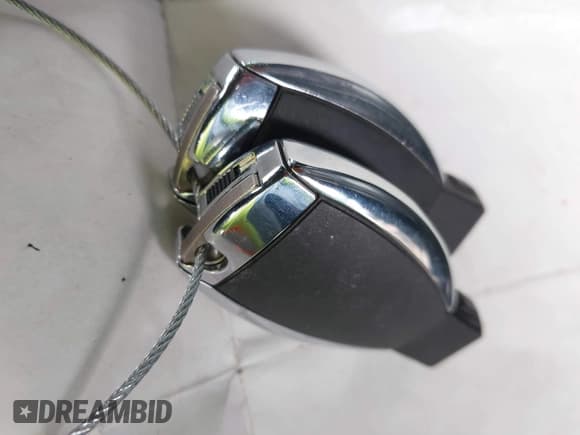 ✅ 2019 Mercedes-Benz GLC 300 • VIN: WDC0G4JB0KF507123 • Lot: 42194416. Listed on IAAI with 64,442 mi. Free auction sales archive from the USA and detailed vehicle history report at DreamBid. Image 11.