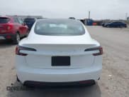 ✅ 2024 Tesla Model 3 • VIN: 5YJ3E1EAXRF853350 • Lot: 41946954. Wystawiony na IAAI z przebiegiem Nie podano. Bezpłatny archiwum sprzedaży aukcyjnych z USA i szczegółowy raport historii pojazdu na DreamBid. Zdjęcie 16.