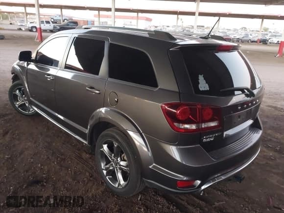 ✅ 2015 Dodge Journey Crossroad • VIN: 3C4PDCGG4FT670332 • Lot: 43608131. Wystawiony na IAAI z przebiegiem 106 943 mil. Bezpłatny archiwum sprzedaży aukcyjnych z USA i szczegółowy raport historii pojazdu na DreamBid. Zdjęcie 3.