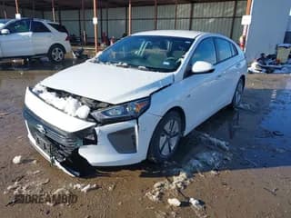 ✅ 2019 Hyundai Ioniq Blue • VIN: KMHC65LC8KU164635 • Lot: 41294309. Wystawiony na IAAI z przebiegiem 47 872 mil. Bezpłatny archiwum sprzedaży aukcyjnych z USA i szczegółowy raport historii pojazdu na DreamBid. Zdjęcie 2.