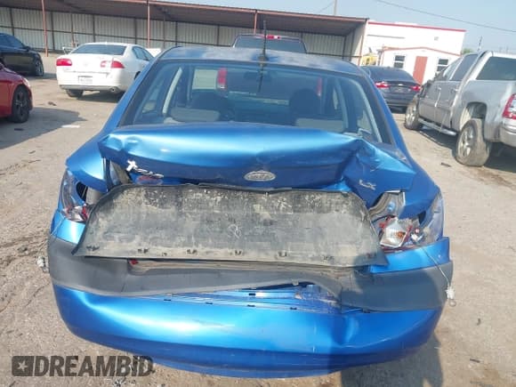 ✅ 2009 Kia Rio LX • VIN: KNADE223596456850 • Lot: 43255869. Wystawiony na IAAI z przebiegiem 214 486 mil. Bezpłatny archiwum sprzedaży aukcyjnych z USA i szczegółowy raport historii pojazdu na DreamBid. Zdjęcie 16.