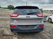 ✅ 2016 Jeep Cherokee Altitude • VIN: 1C4PJMAB9GW343528 • Лот: 65849635. Опубликован ранее на Copart с пробегом Не указан. Бесплатный доступ к архиву аукционных продаж из США и подробный отчёт об истории автомобиля на DreamBid. Изображение 6.