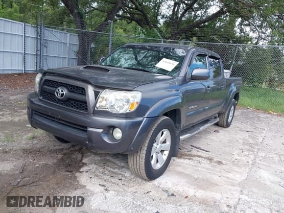 ✅ 2011 Toyota Tacoma • VIN: 3TMMU4FNXBM028193 • Лот: 42610036. Опубликован ранее на IAAI с пробегом 262 418 миль. Бесплатный доступ к архиву аукционных продаж из США и подробный отчёт об истории автомобиля на DreamBid. Изображение 2.