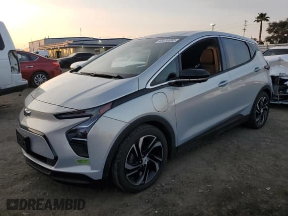 ✅ 2023 Chevrolet Bolt EV 2LT • VIN: 1G1FX6S02P4120237 • Lot: 43474655. Wystawiony na Copart z przebiegiem Nie podano. Bezpłatny archiwum sprzedaży aukcyjnych z USA i szczegółowy raport historii pojazdu na DreamBid. Zdjęcie 1.