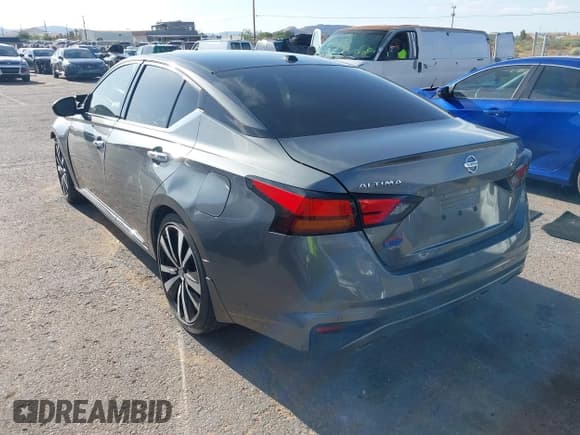 ✅ 2019 Nissan Altima Platinum • VIN: 1N4BL4FV7KN313830 • Лот: 42871096. Опубликован ранее на IAAI с пробегом 42 047 миль. Бесплатный доступ к архиву аукционных продаж из США и подробный отчёт об истории автомобиля на DreamBid. Изображение 3.