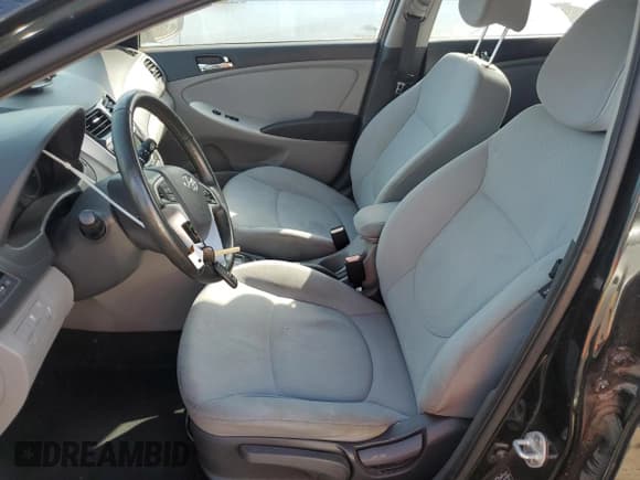 ✅ 2013 Hyundai Accent SE • VIN: KMHCU5AE0DU089779 • Лот: 78587774. Опубликован ранее на Copart с пробегом 121 821 миль. Бесплатный доступ к архиву аукционных продаж из США и подробный отчёт об истории автомобиля на DreamBid. Изображение 7.